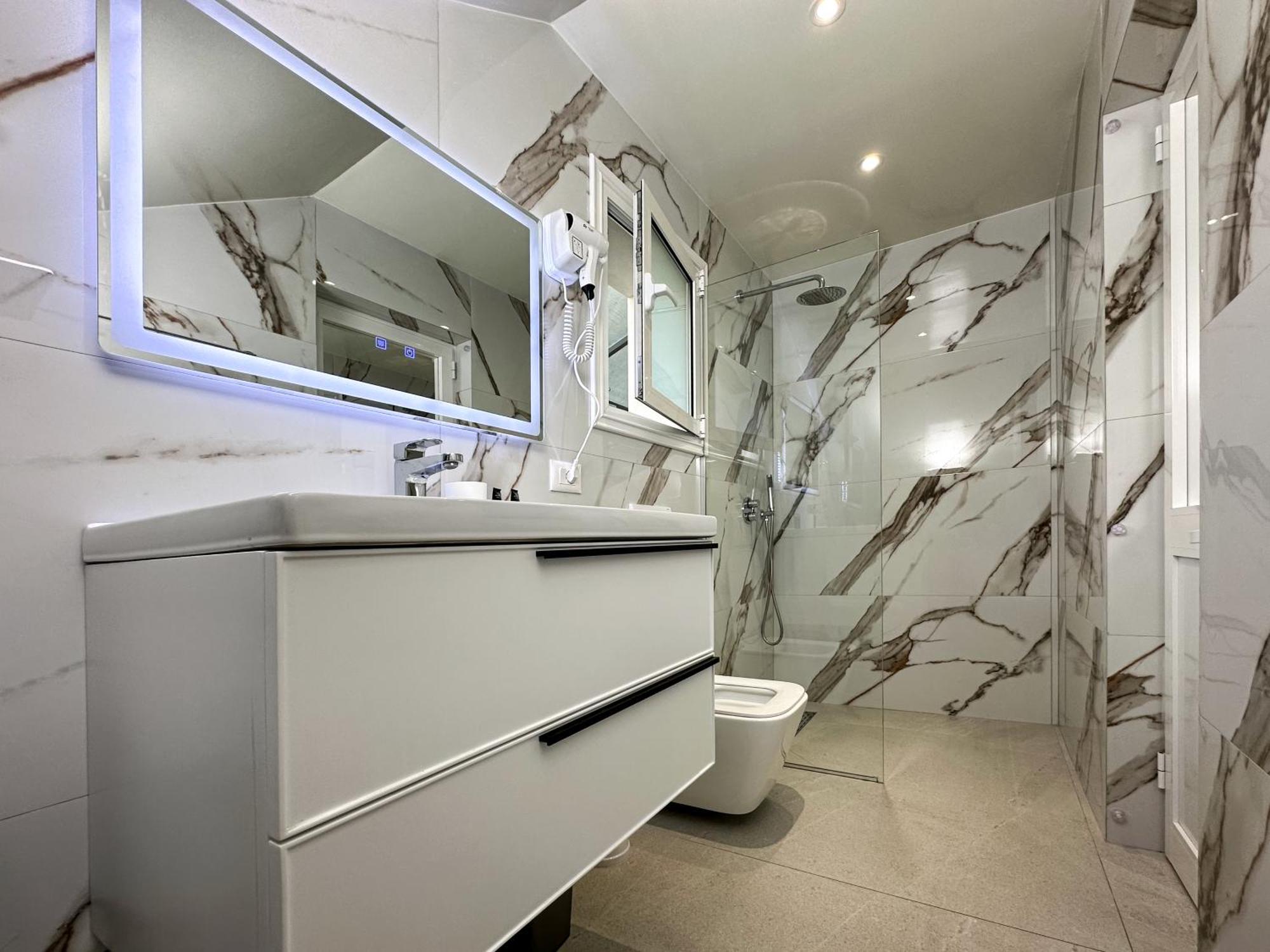 Home Select Tirana 2 Ngoại thất bức ảnh