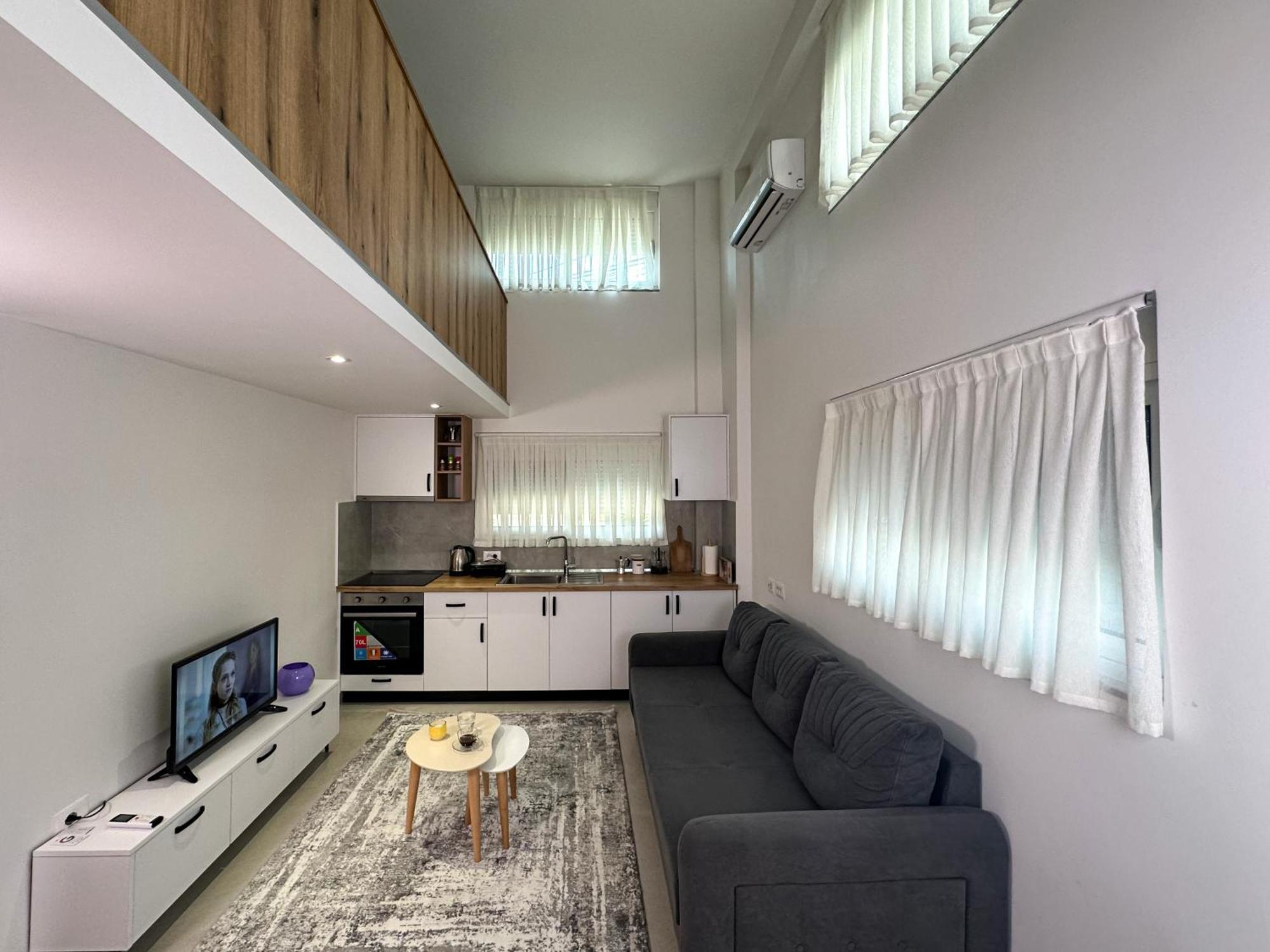 Home Select Tirana 2 Ngoại thất bức ảnh