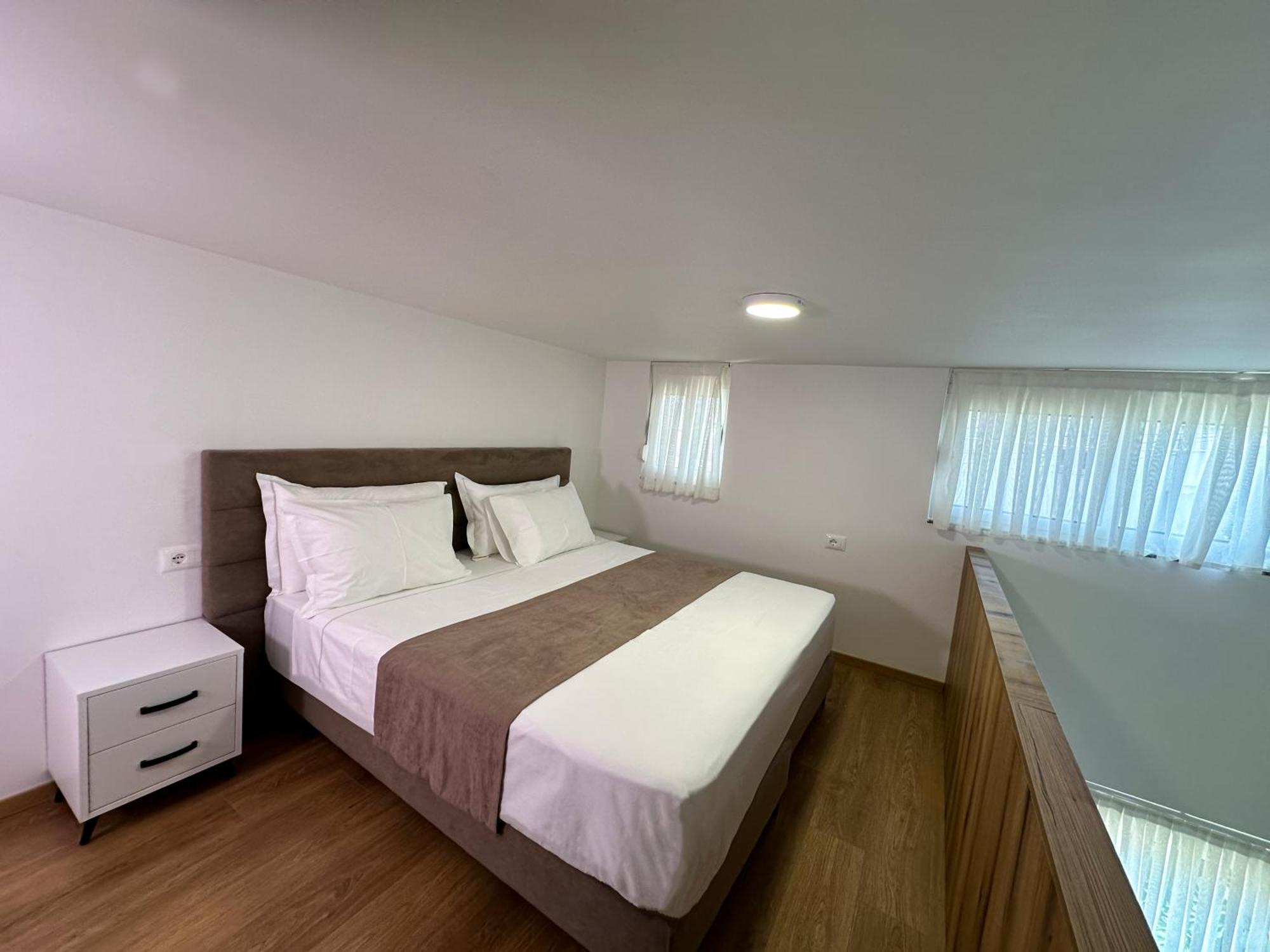 Home Select Tirana 2 Ngoại thất bức ảnh